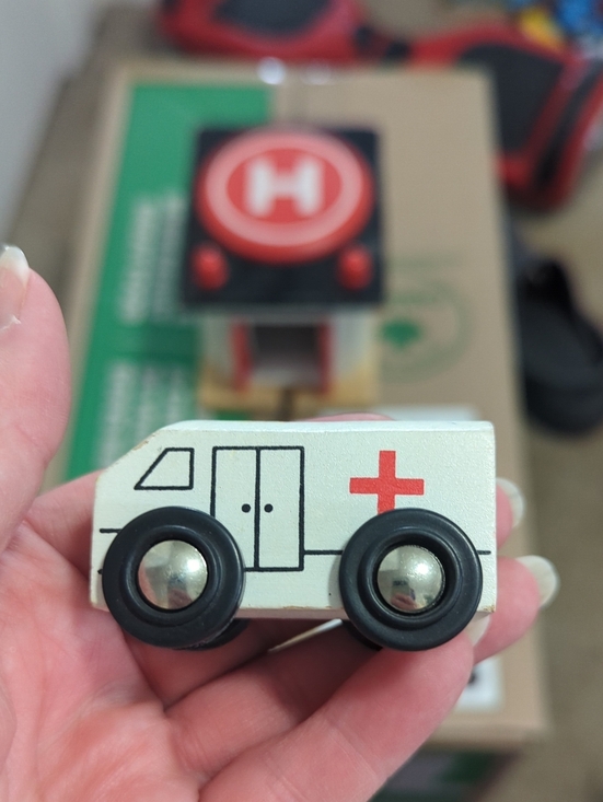 Thomas the Tank Engine Other - Thomas The Tank Engine Rescue Ambulance